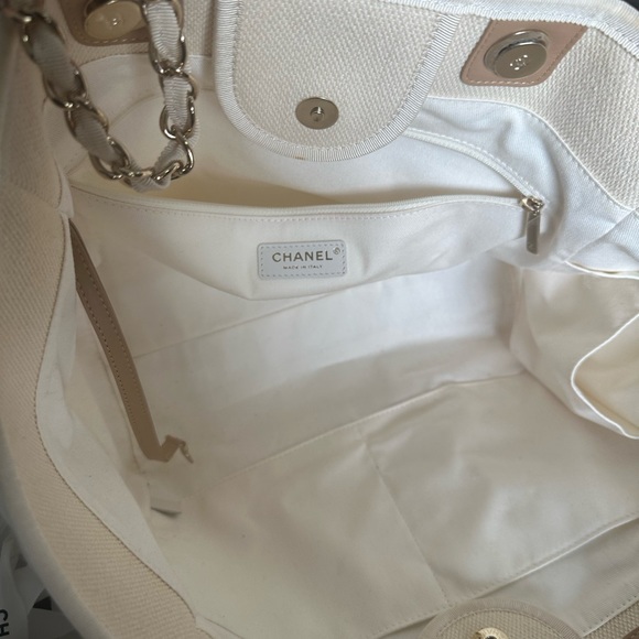 Chanel Deauville tote - Picture 3 of 12